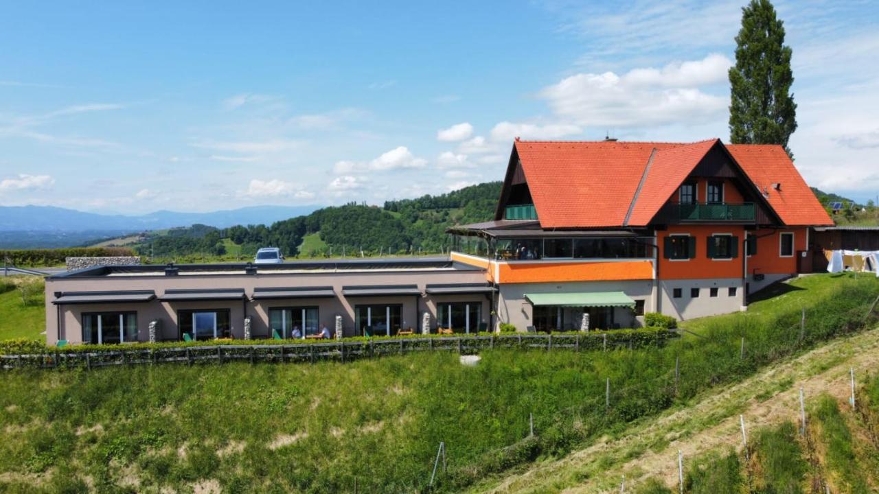 Wohlmuth-Lueckl Hotel Kitzeck im Sausal Exterior photo