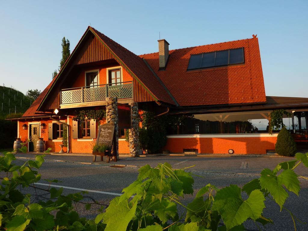 Wohlmuth-Lueckl Hotel Kitzeck im Sausal Exterior photo